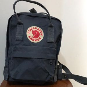 fjallraven kanken mini backpack
